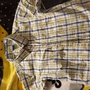 Boys button up shirt size 4